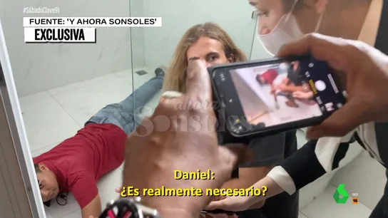 El gesto que Daniel Sancho no quiso repetir en la reconstrucción del asesinato de Edwin Arrieta: "¿Es realmente necesario?" El gesto que Daniel Sancho no quiso repetir en la reconstrucción del asesinato de Edwin Arrieta: "¿Es realmente necesario?"