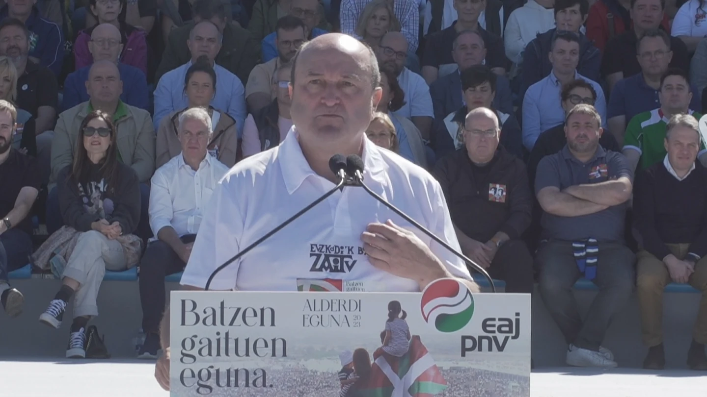 El PNV vincula su apoyo a un Gobierno con un debate territorial y con cumplir "compromisos firmados" El PNV vincula su apoyo a un Gobierno con un debate territorial y con cumplir "compromisos firmados"