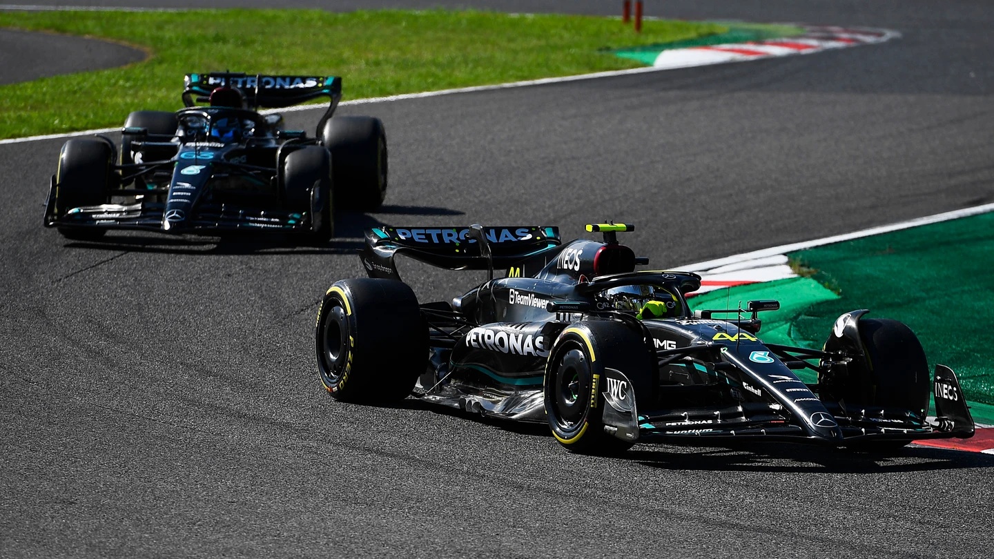 Lewis Hamilton y George Russell Lewis Hamilton y George Russell