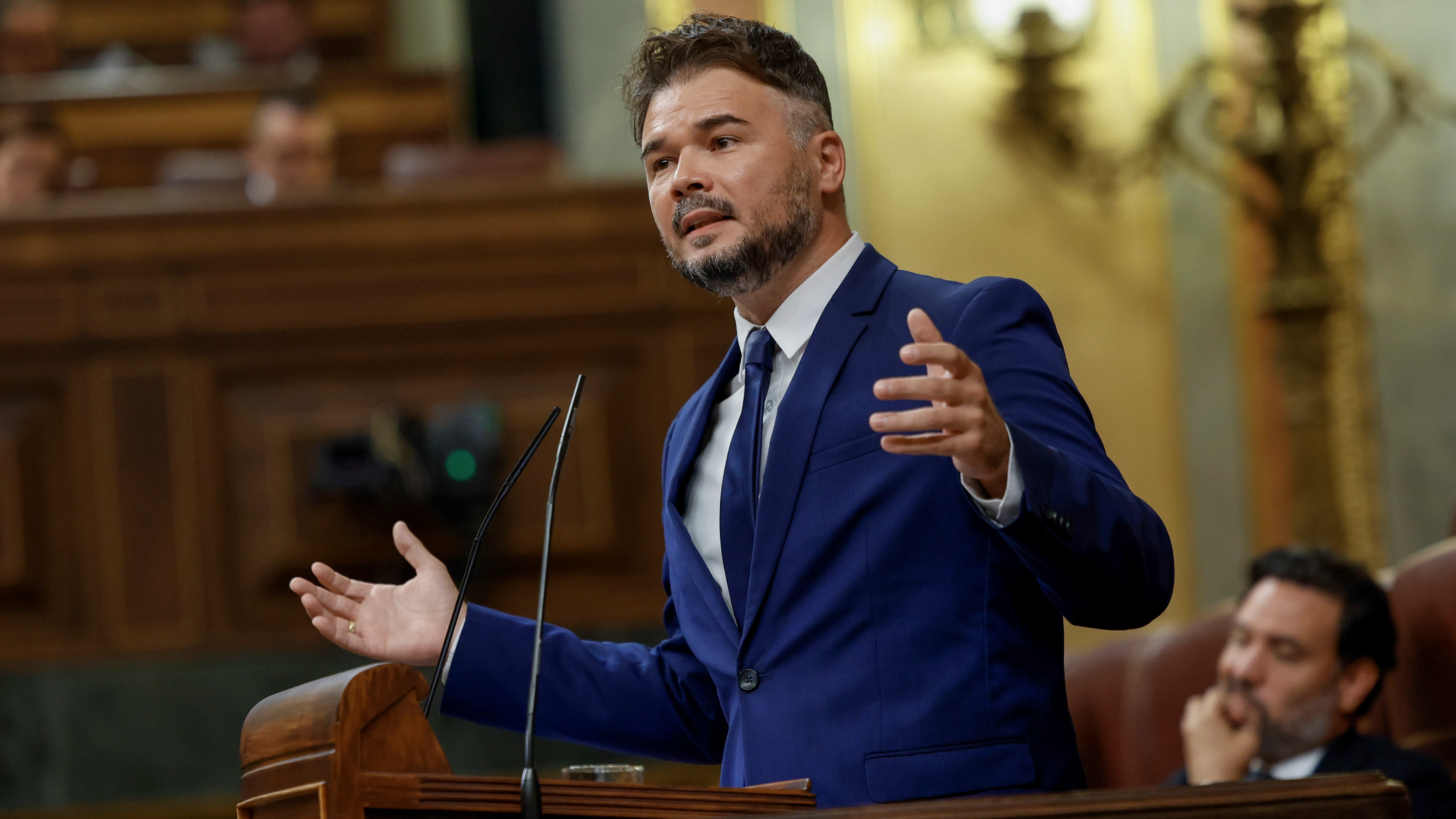 Gabriel Rufián, durante su intervención en el debate de investidura de Feijóo en el Congreso de los Diputados