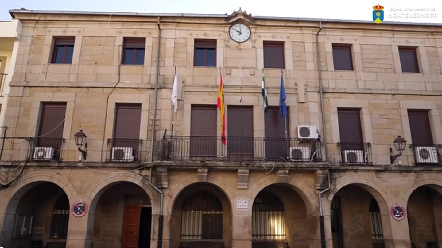 Imagen del Ayuntamiento de Montehermoso (Cáceres). Imagen del Ayuntamiento de Montehermoso (Cáceres).