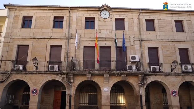 Imagen del Ayuntamiento de Montehermoso (Cáceres).