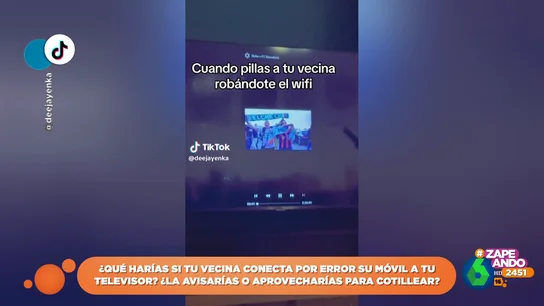 La inesperada conexión del móvil de una mujer al televisor de su vecino La inesperada conexión del móvil de una mujer al televisor de su vecino