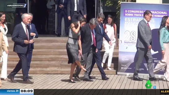 El incidente de la reina Letizia con los tacones: así desvela lo que le ha pasado en las escaleras El incidente de la reina Letizia con los tacones: así desvela lo que le ha pasado en las escaleras