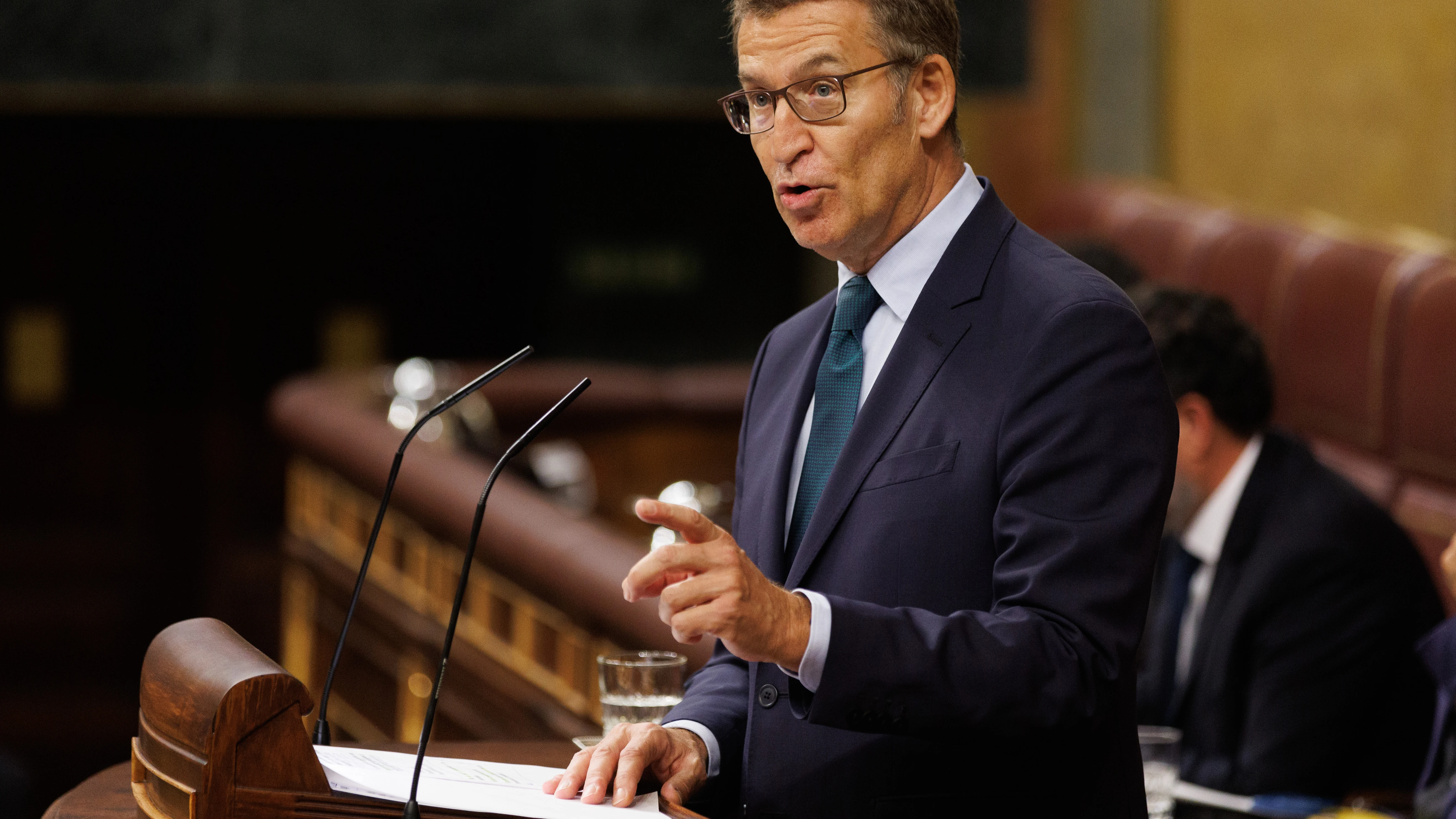 Alberto Núñez Feijóo, antes de la segunda votación de su debate de investidura