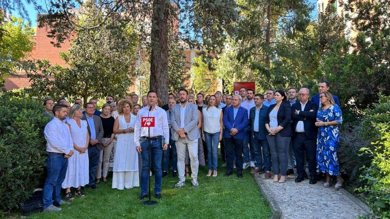 Los secretarios provinciales del PSOE firman un manifiesto junto a Zapatero para apoyar la investidura de Sánchez