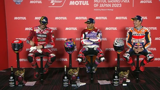 Bagnaia bromea con Márquez Bagnaia bromea con Márquez