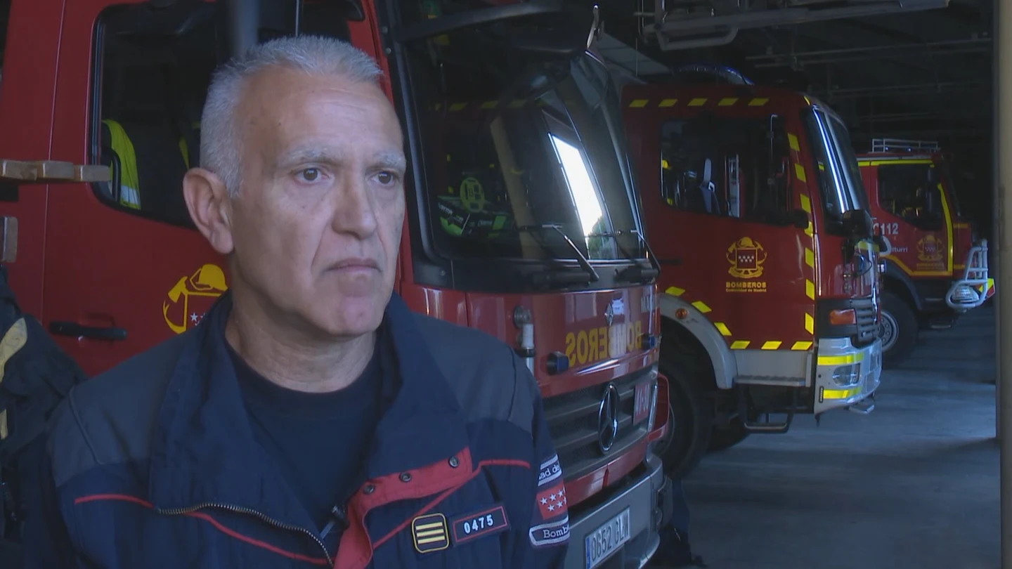 El bombero de Madrid explica cómo actuar en un incendio El bombero de Madrid explica cómo actuar en un incendio