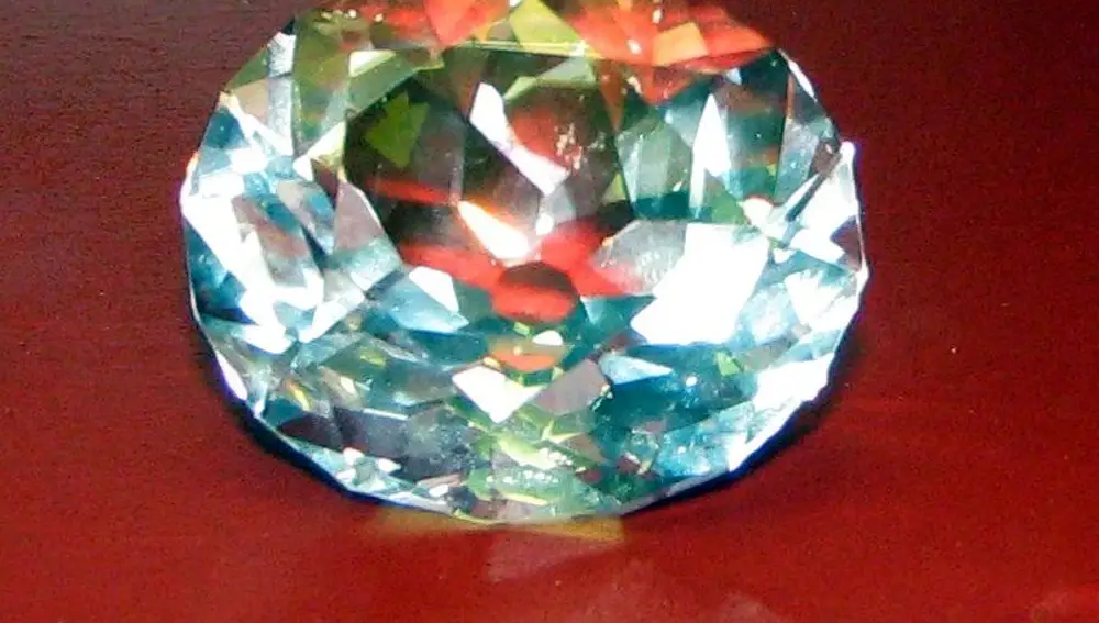 Diamante Koh-i-Noor