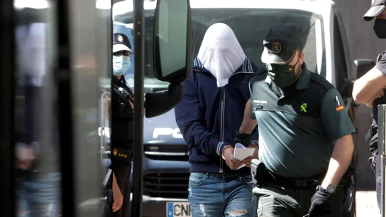 Uno de los tres detenidos por el crimen de Samuel Luiz en A Coruña Uno de los tres detenidos por el crimen de Samuel Luiz en A Coruña
