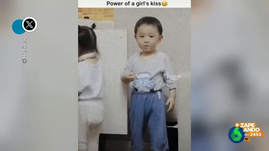 La reacción viral de un niño al comprobar el poder de sanación de un beso La reacción viral de un niño al comprobar el poder de sanación de un beso