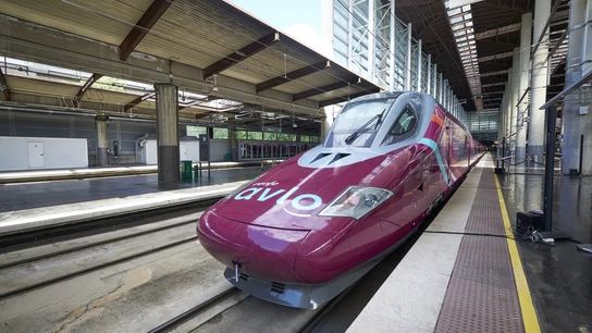 Renfe lanza billetes a 7 y 11 euros este miércoles: hasta cuándo y cómo aprovechar las promociones del 'Superprecio' Renfe lanza billetes a 7 y 11 euros este miércoles: hasta cuándo y cómo aprovechar las promociones del 'Superprecio'
