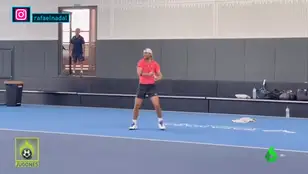 La imagen que todos los fans del tenis esperaban: ¡Rafa Nadal vuelve a entrenar!