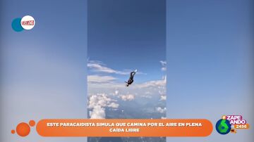 La curiosa habilidad de un paracaidista: es capaz de 'caminar' por el aire