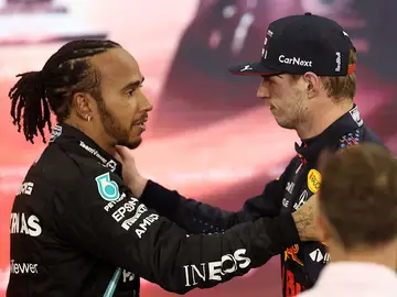 Hamilton, con Verstappen