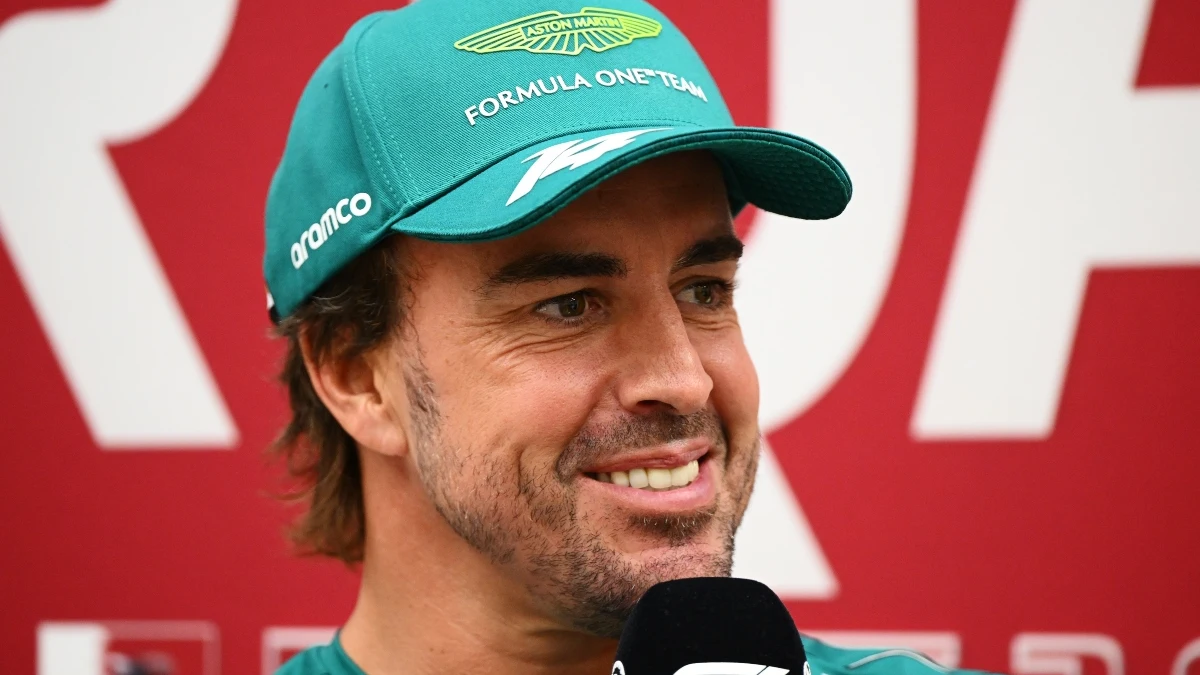 Fernando Alonso, sonriente