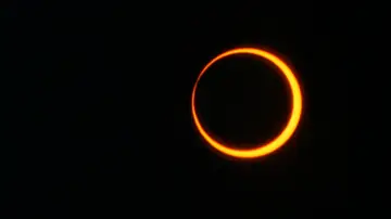 Ejemplo de eclipse solar anular Ejemplo de eclipse solar anular