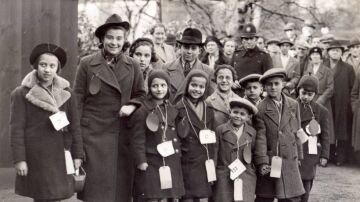 Niños judíos alemanes a su llegada a Gran Bretaña en 1938