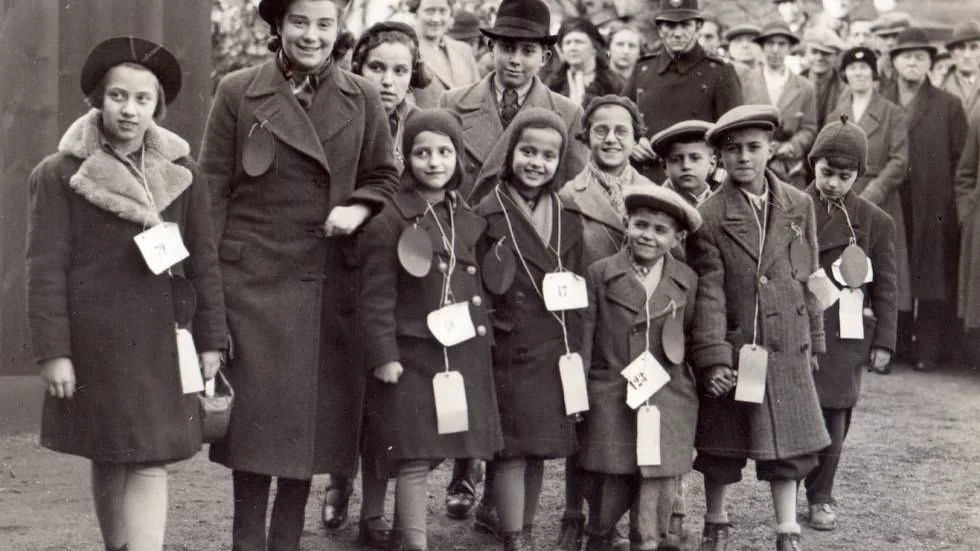 Niños judíos alemanes a su llegada a Gran Bretaña en 1938