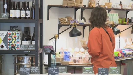 La asfixia del pequeño comercio: graves problemas de liquidez, subida de alquileres, impagos... La asfixia del pequeño comercio: graves problemas de liquidez, subida de alquileres, impagos...