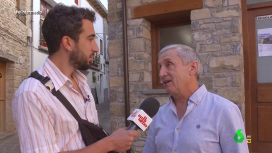 El alcalde de Artieda explica a Isma Juárez cómo les ha afectado el embalse: "Debe estar guapo para el que se beneficia de él" El alcalde de Artieda explica a Isma Juárez cómo les ha afectado el embalse: "Debe estar guapo para el que se beneficia de él"