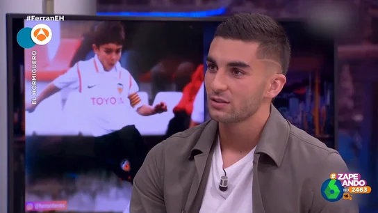 "No sabía darle al balón": la confesión de Ferran Torres a Pablo Motos sobre su paso a la adolescencia "No sabía darle al balón": la confesión de Ferran Torres a Pablo Motos sobre su paso a la adolescencia