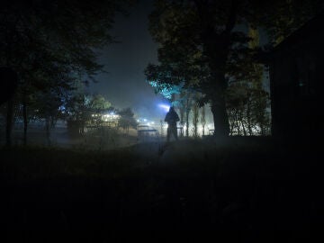 Imagen oscura de Halloween en un bosque