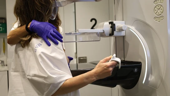 No tengas miedo a la mamografía: "Esta prueba disminuye la mortalidad por cáncer de mama hasta un 30%" No tengas miedo a la mamografía: "Esta prueba disminuye la mortalidad por cáncer de mama hasta un 30%"
