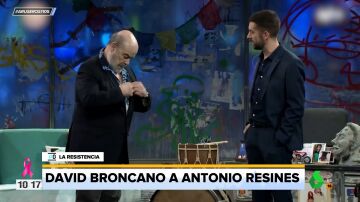 El sensacional duelo de zascas entre David Broncano y Antonio Resines: "Pareces un proxeneta de Castellón"