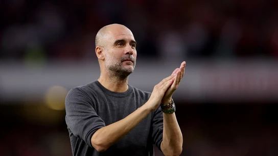 Pep Guardiola, aplaudiendo Pep Guardiola, aplaudiendo