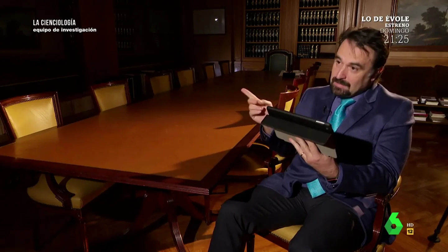 Un ingeniero desmonta las propiedades que la Cienciología atribuye a su carísimo "invento" para "medir el estado espiritual": "Cualquier electricista tiene uno así" Un ingeniero desmonta las propiedades que la Cienciología atribuye a su carísimo "invento" para "medir el estado espiritual": "Cualquier electricista tiene uno así"