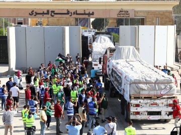EU agrees to call for “humanitarian pauses and corridors” in Gaza and a peace conference “soon”