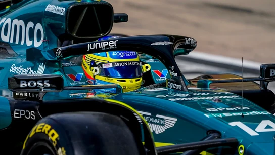Fernando Alonso, en el Aston Martin Fernando Alonso, en el Aston Martin