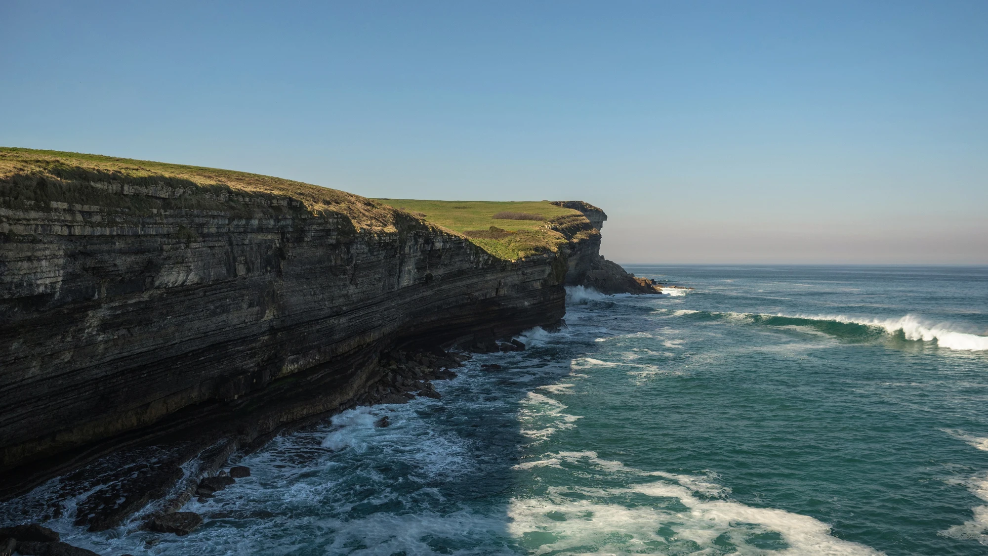 Acantilado de Bolao, en Cantabria