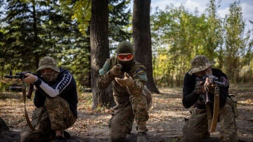 Entrenamiento de voluntarios que aspiran a unirse a las Fuerzas Armadas de Ucrania.