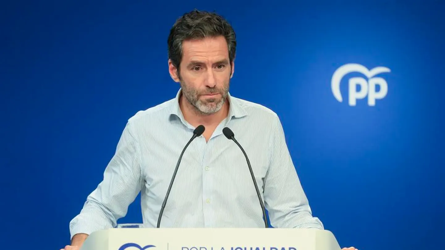 El PP ironiza con la "teatralización" de PSOE y Sumar y exige saber los detalles de la negociación con Puigdemont El PP ironiza con la "teatralización" de PSOE y Sumar y exige saber los detalles de la negociación con Puigdemont