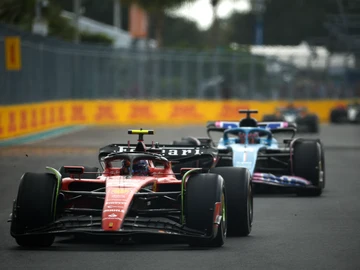 Carlos Sainz y Esteban Ocon Carlos Sainz y Esteban Ocon