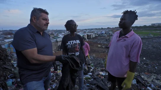 "La audiencia verá esto, hablará de ello un día y lo olvidará": el enfado de un ghanés que pide que dejemos de usar su país como vertedero "La audiencia verá esto, hablará de ello un día y lo olvidará": el enfado de un ghanés que pide que dejemos de usar su país como vertedero