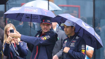 Max Verstappen y 'Checo' Pérez