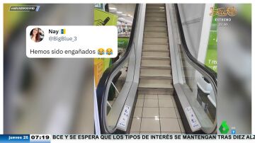 El 'vacile' viral de un supermercado de Tenerife a sus clientes: les hacen creer que las escaleras son mecánicas