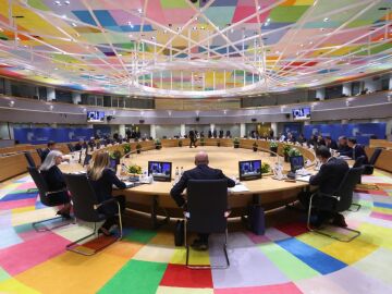 EU leaders agree to call for ‘humanitarian pauses and corridors’ in Gaza and support peace conference ‘soon’