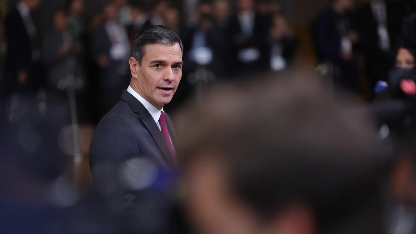 El presidente del Gobierno en funciones, Pedro Sánchez, se encuentra en Bruselas, donde se celebra el Consejo Europeo. El presidente del Gobierno en funciones, Pedro Sánchez, se encuentra en Bruselas, donde se celebra el Consejo Europeo.