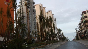 Los graves daños tras el paso del huracán 'Otis'