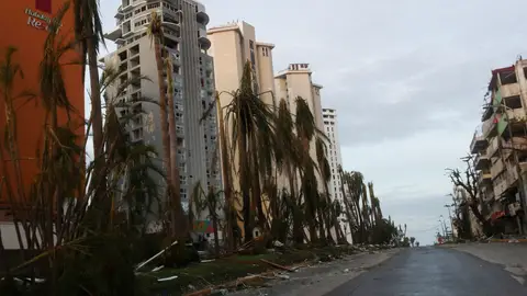 Los graves daños tras el paso del huracán 'Otis'