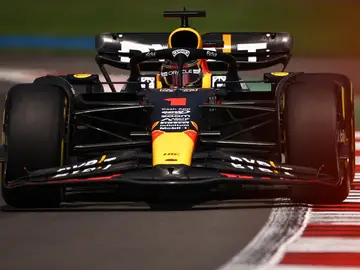Verstappen, con el Red Bull en México