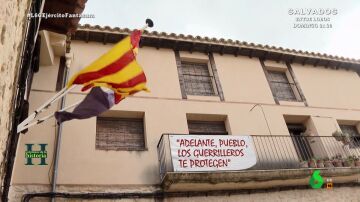 Banderas republicanas y el retrato de Franco quemado: así tomaron los maquis La Cerollera en plena celebración franquista