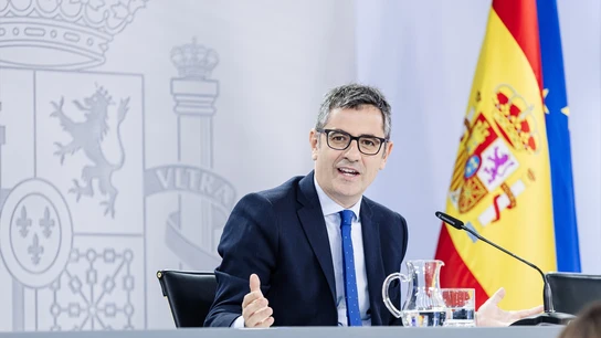 El ministro de la Presidencia, Relaciones con las Cortes y Memoria Democrática en funciones, Félix Bolaños Aragonès avisa a Bolaños de que la negociación para la investidura está "encallada" y que "los plazos se agotan"
