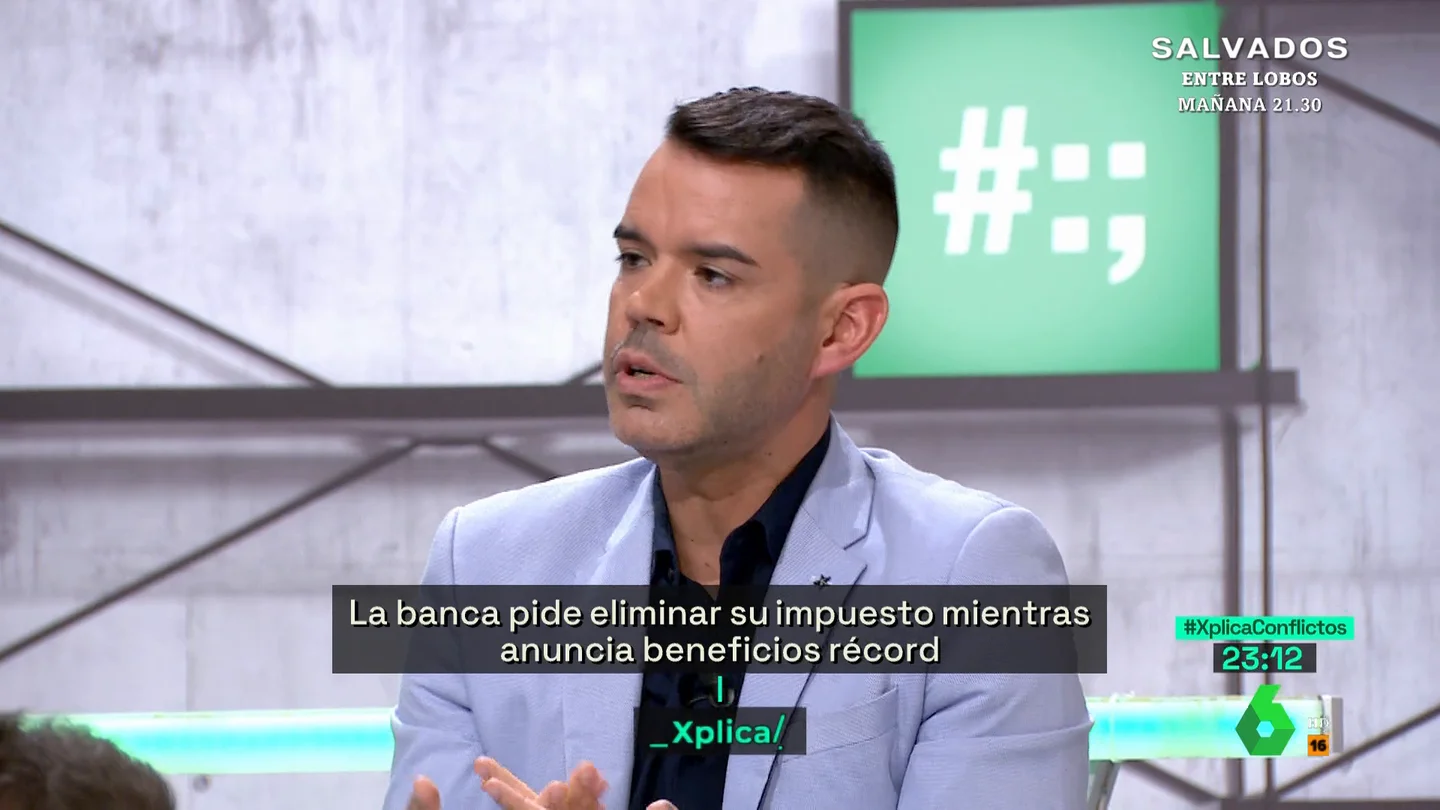 La explicación de Camarero a la reacción de bancos y energéticas por su impuesto: "Juegan sus cartas" La explicación de Camarero a la reacción de bancos y energéticas por su impuesto: "Juegan sus cartas"
