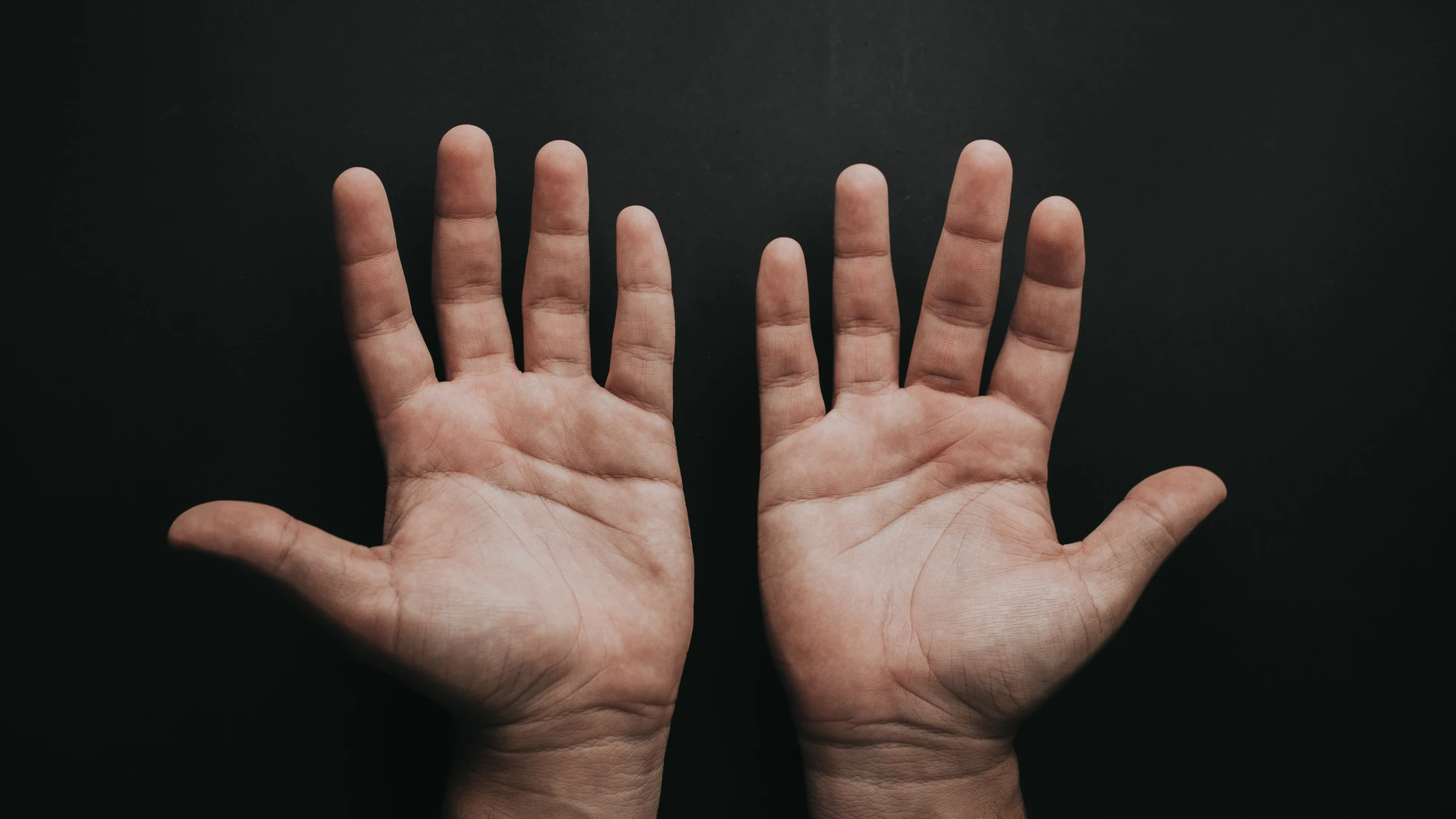 Cuál es el nombre de los dedos de las manos y por qué se llaman así