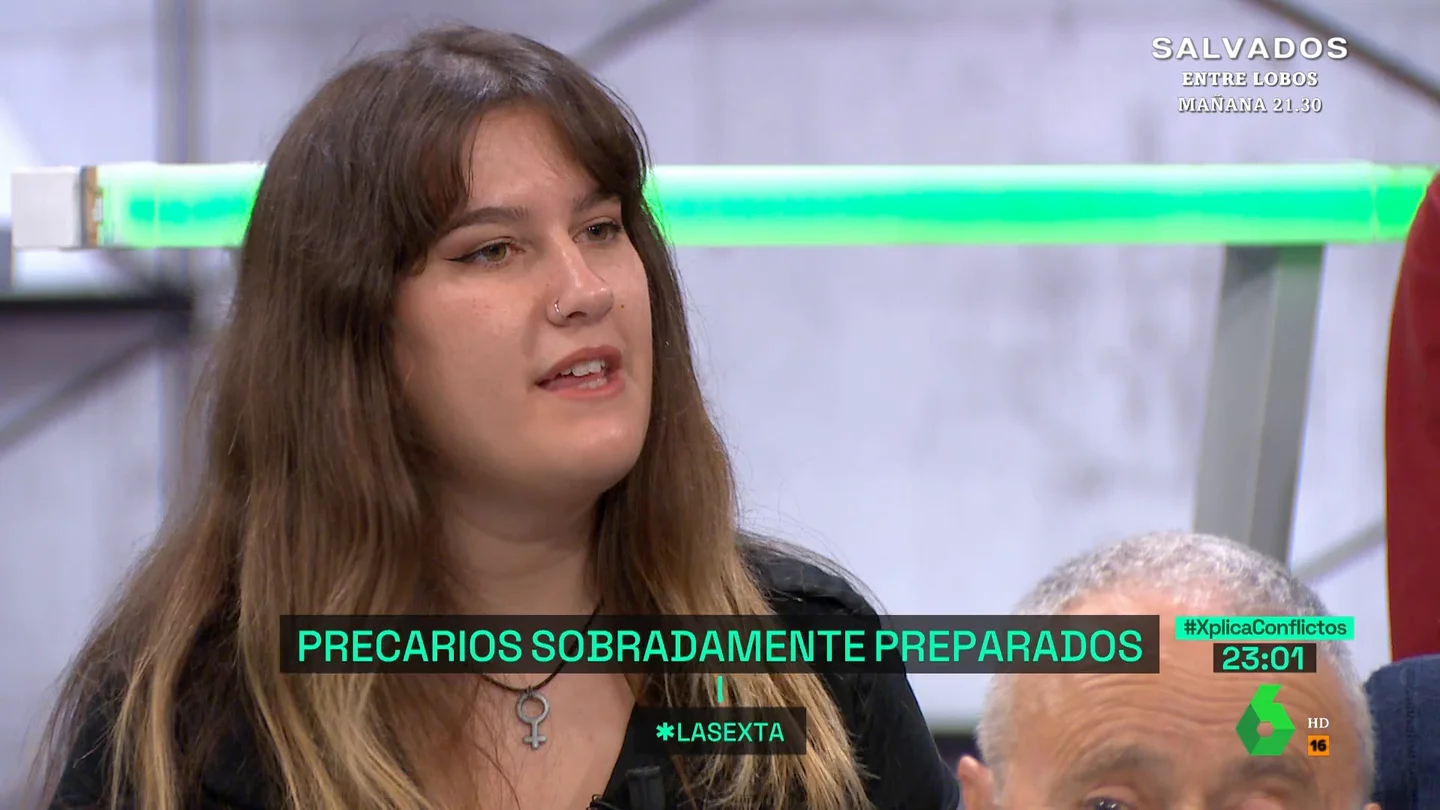 La realidad de una joven sobrecualificada y precaria: "Tengo una carrera, un máster y un postgrado y solo trabajo 8 horas a la semana" La realidad de una joven sobrecualificada y precaria: "Tengo una carrera, un máster y un postgrado y solo trabajo 8 horas a la semana"